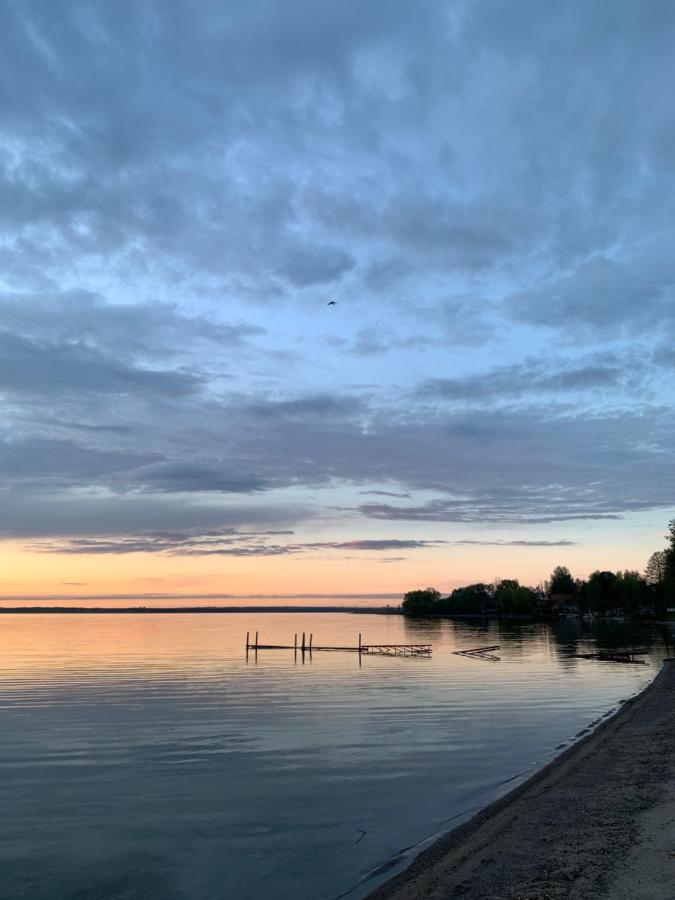 Uroczy Dom Nad Jeziorem Sniardwy Tuz Obok Plazy Nowe Guty Exteriör bild